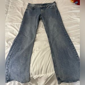 H&M DIVIDED Light Wash Low Rise Flare Jeans